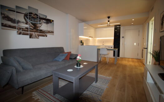 Elegant 2-Bedroom Apartment with Scenic Views at Skyline Madrid